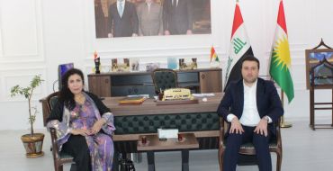 کۆبوونەوەی ڕێکخراوی ڕۆزا بۆ پاراستنی ئافرەت و ژینگە لەگەڵ قایمقامی قەزای چۆمان